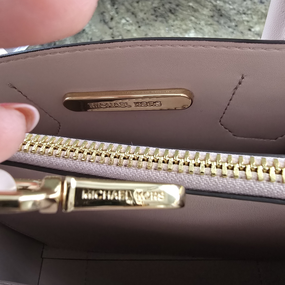 NWT Michael Kors Mercer Medium Logo and Leather Accordion Crossbody - Picture 10 of 11